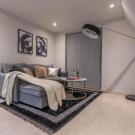 Luxury Apt I Long Stays Leeds City I Accommodate 4 Guest * Leeds (West Yorkshire)