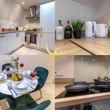 Luxury Apt I Long Stays Leeds City I Accommodate 4 Guest Apartment