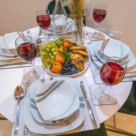 Apartment Luxury Apt I Long Stays Leeds City I Accommodate 4 Guest Leeds (West Yorkshire)