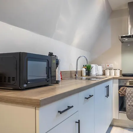 Centre I 1 Bdr I 4 Guest I Luxury Apartment *