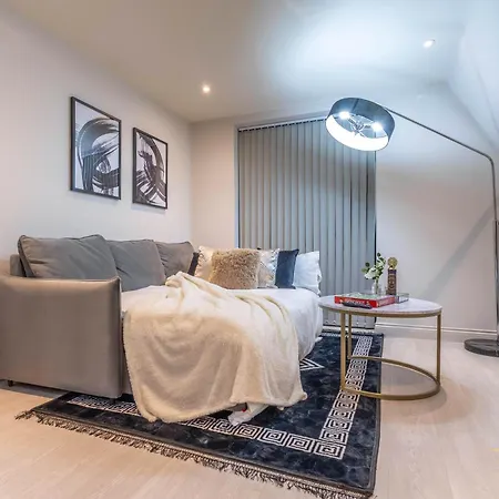 Centre I 1 Bdr I 4 Guest I Luxury Apartment